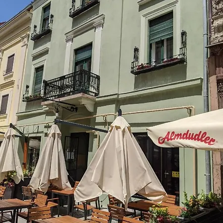 Alessia In The Old Town * Timişoara